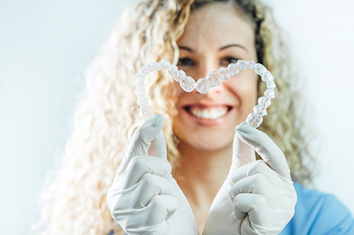 Why You Need to Wear Your Retainer After Orthodontic Treatment