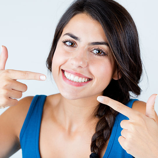 What Are Dental Veneers? A Complete Guide for Beginners